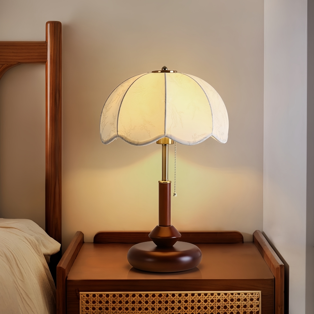 Vintage Scalloped Dome Table L - Up Lighting Decor 评论和价格